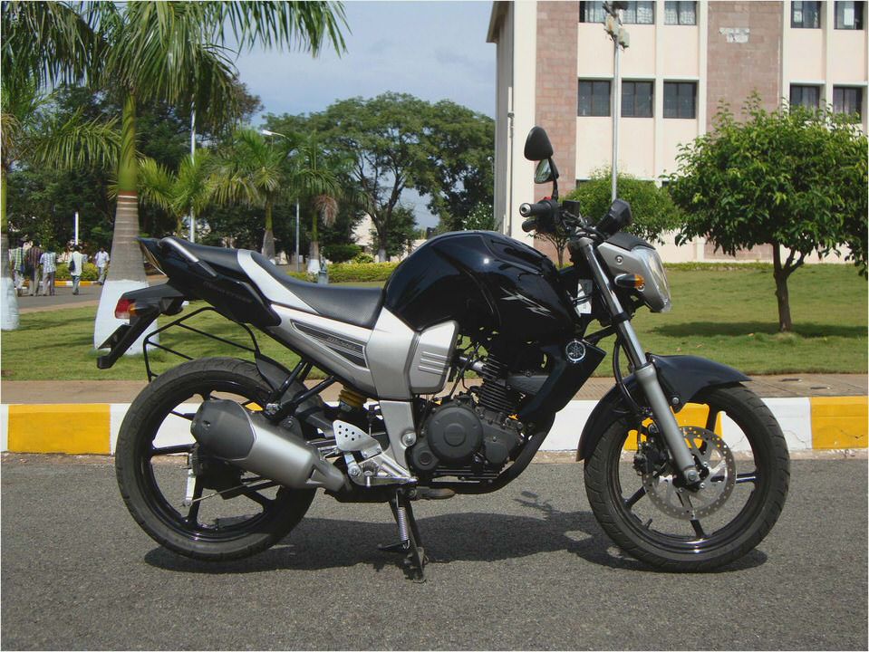 Yamaha FZ 16