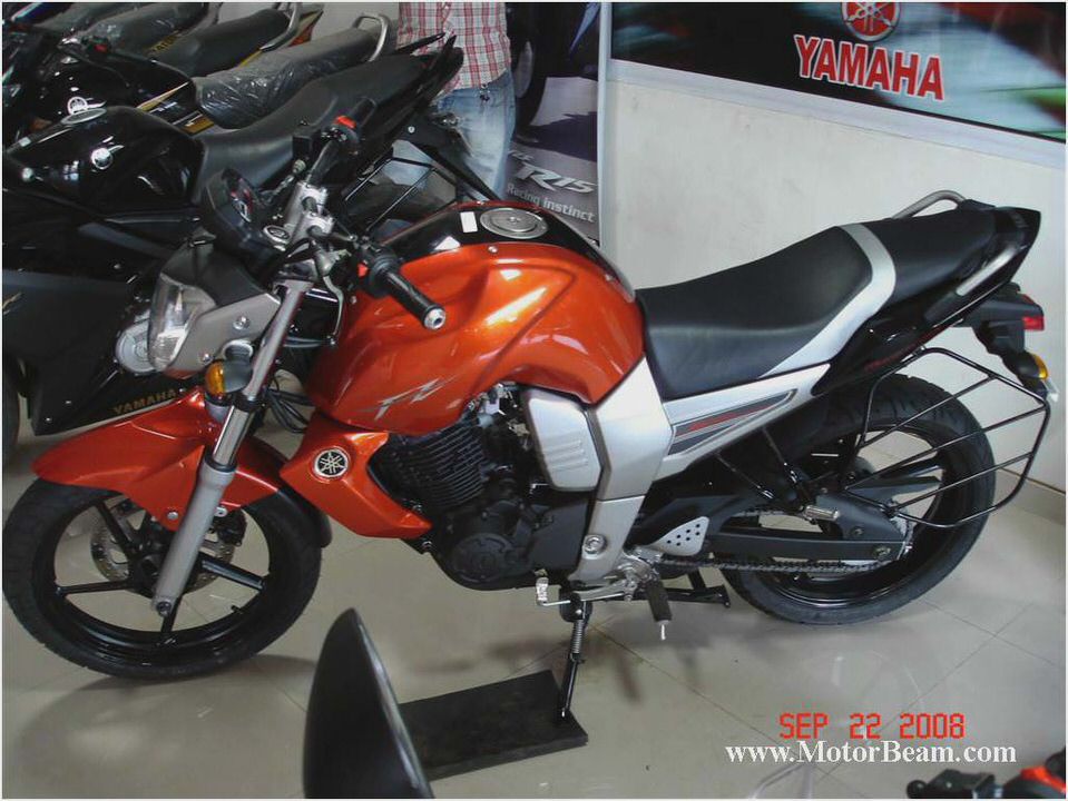 Yamaha FZ 16