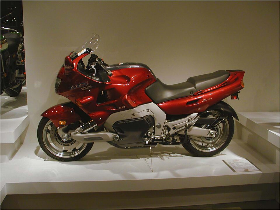 Yamaha GTS 1000 Yamaha GTS 1000