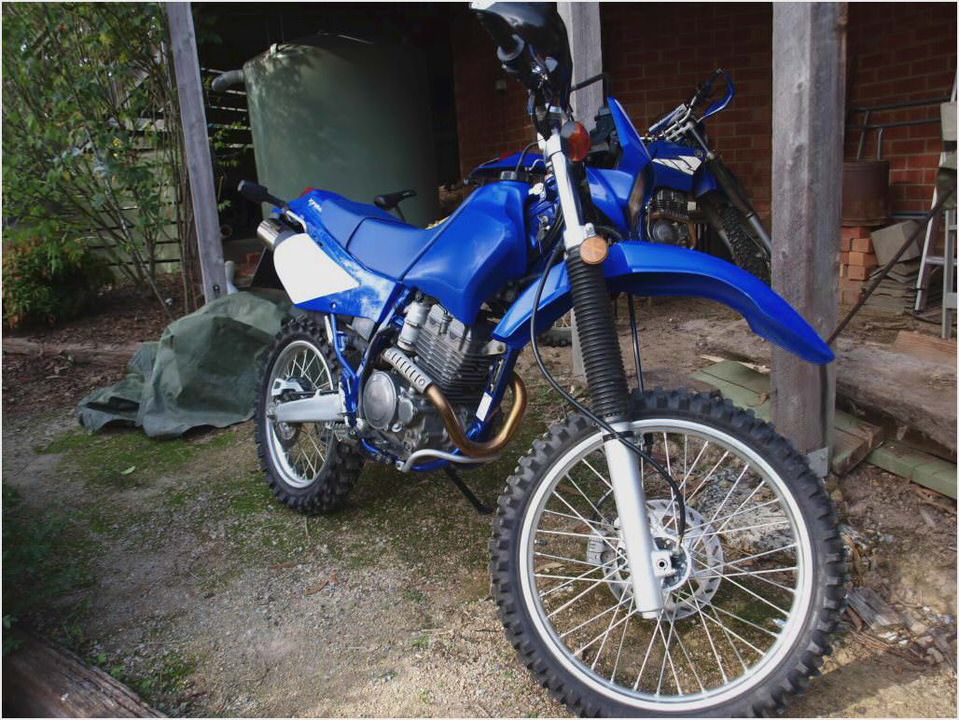 Yamaha TT-R 250 Yamaha TT-R 250
